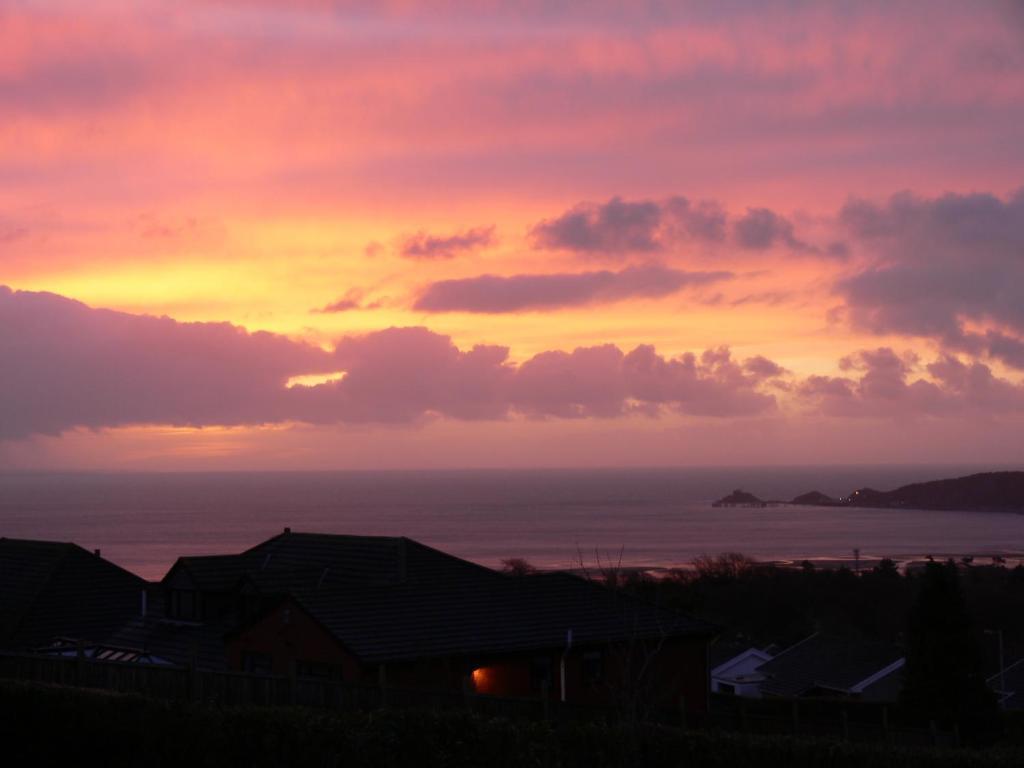 Clyne Farm Centre Villa The Mumbles Esterno foto